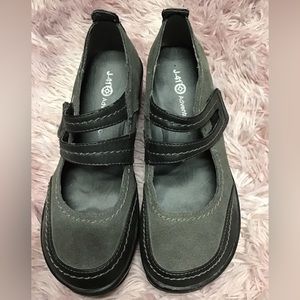 - JBU Kyoto Shoes